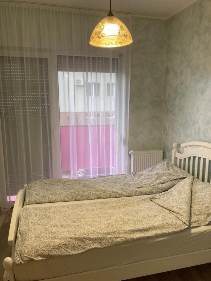 Bhoeme Apartament Oradea Ngoại thất bức ảnh