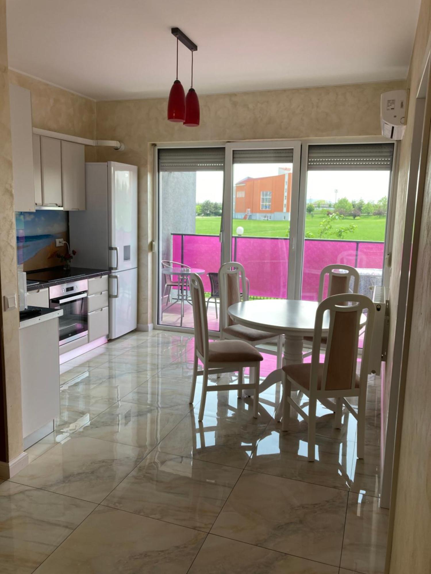 Bhoeme Apartament Oradea Ngoại thất bức ảnh